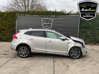 Salvage car Volvo V-40 V40 (MV), Hatchback 5-drs, 2012 / 2019 1.6 T2 GTDi 16V 2014/9