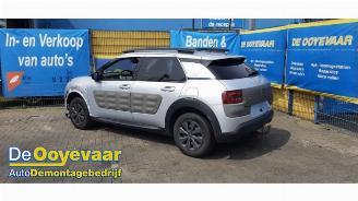 Salvage car Citroën C4 cactus C4 Cactus (0B/0P), Hatchback 5-drs, 2014 1.6 Blue Hdi 100 2014/8