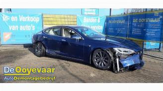 Salvage car Tesla Model S Model S, Liftback, 2012 75D 2018/12