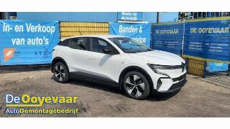 Vrakbiler auto Renault Mégane E-Tech Megane E-Tech (RCB), SUV, 2021 40 kWh 2023/12