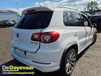 Salvage car Volkswagen Tiguan Tiguan (5N1/2), SUV, 2007 / 2018 2.0 TSI 16V 4Motion 2010/1