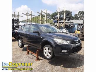 Coche siniestrado Kia Cee d Cee'd Sporty Wagon (EDF), Combi, 2007 / 2012 1.4 16V 2011/10