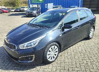 occasion passenger cars Kia Ceed Kia Ceed Sportswagon Edition 7  ( 1400 benzine ) 2017/9