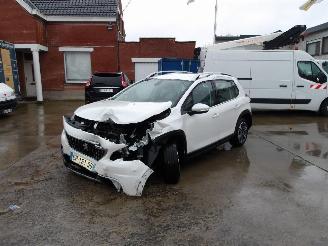 Auto incidentate Peugeot 2008  2017/7