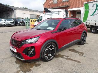 Damaged car Peugeot 2008 ALLURE 2024/1
