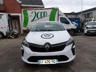 Coche accidentado Renault Clio  2024/2
