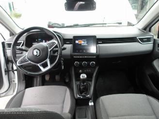 Renault Clio  picture 25
