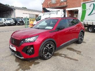 Damaged car Peugeot 2008 ALLURE 2024/1
