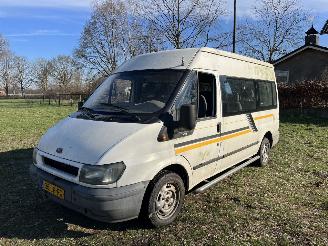 skadebil auto Ford Transit /TOURNEO 2.0 TDDI KOMBI / PERSONENBUS PRIJS IS EXCL. BTW !!! 2002/6