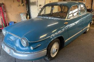uszkodzony samochody osobowe Panhard PL 17 SEDAN 1962/1