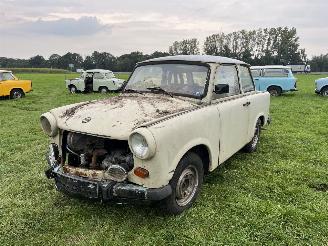 Unfallwagen Trabant P 601 OPKNAPPER / RESTAURATIE PROJECT 1986/8