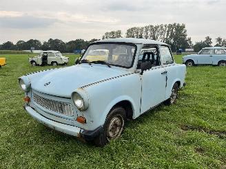 Damaged car Trabant P 601 OPKNAPPER / RESTAURATIE PROJECT 1986/7