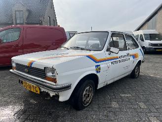 Unfallwagen Ford Fiesta 1.1 L Bravo SCHUURVONDST 1979/4