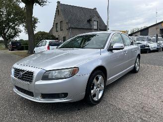 Auto incidentate Volvo S-80 2.4 D5 SEDAN AUTOMAAT 2008/9