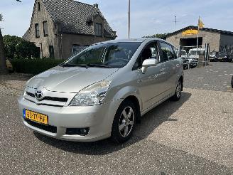 Damaged car Toyota Corolla-verso 1.6 VVT-i Dynamic 5 persoons uitvoering, clima 2007/1