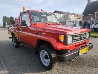 Toyota Landcruiser 70 4.2 6 CILINDER PICK-UP 4X4 TAKELWAGEN picture 14