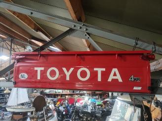 Toyota Landcruiser 70 4.2 6 CILINDER PICK-UP 4X4 TAKELWAGEN picture 20