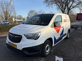 Avarii auto utilitare Opel Combo 1.5D L1H1 Edition airco 2021/2