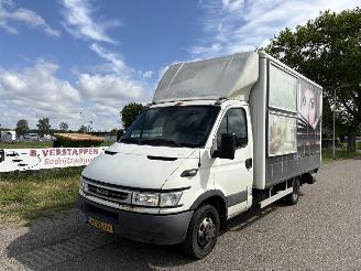 Unfall Kfz Van Iveco Daily 40c12 Bakwagen + Hydr. laadklep 2006/7