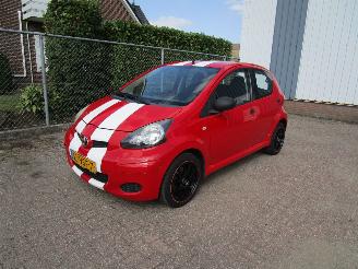 uszkodzony samochody osobowe Toyota Aygo Airco Radio/CD 5-Drs 2010/11