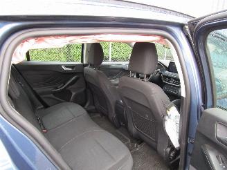 Ford Focus 1.0 Hybride Active Navi Camera 6-Bak picture 10