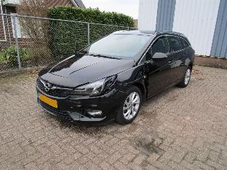 Auto incidentate Opel Astra 1.2 Nieuwe Motor Camera Navi Clima 2021/11