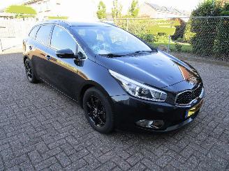 Kia Cee d 1.6 Camera Navi 6-Bak picture 3
