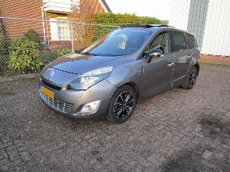 Damaged car Renault Grand-scenic 1.4 TCE Camera Navi Nw APK 2012/3