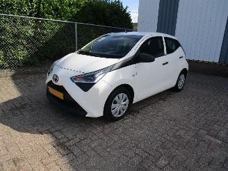 Damaged car Toyota Aygo Airco Radio 5-Drs 2018/7