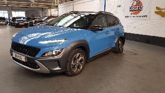 Vaurioauto  passenger cars Hyundai Kona 1.6 GDi HEV 16V SUV AUT  ELEKTRISCH BENZ 1.580CC 104KW 141 PK 2021/11