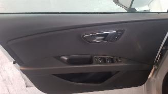 Seat Leon 1.0 TSI 12V  4DRS BENZ 999CC 85KW 116PK picture 10