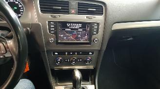 Volkswagen Golf 1.0 TSI 12V AUT BLUEMOTION  COMBI/O  BENZ 999CC 85KW 116PK picture 11