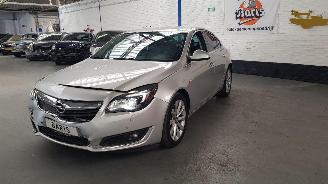 uszkodzony samochody osobowe Opel Insignia 1.6 CDTI 16V SEDAN 4DRS DSL 1.598 CC 100 KW 136 PK 2017/5