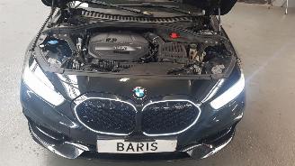  BMW 1-serie 118i 1.5 TWINPOWER 12V AUT  BENZ 1.499CC 100KW 136PK 2022/6