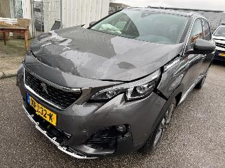 krockskadad bil auto Peugeot 5008 1.6 AUTOMAAT 181 PK PURE TECH 7 PERSOONS 2019/10