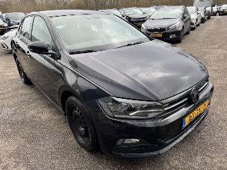 Damaged car Volkswagen Polo 1.0 TSI 5DRS AIRCO BJ 2018 2018/3