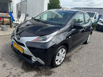 Avarii autoturisme Toyota Aygo 1.0 VVT-i x-play BJ 2015 222.496 KM 2015/8