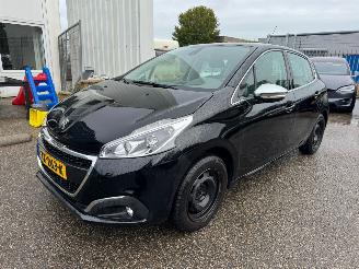 škoda osobní automobily Peugeot 208 1.2 PureTech Allure BJ 2018 91.495 KM 2018/8