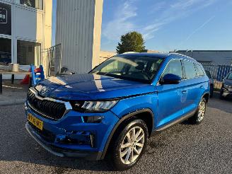 uszkodzony samochody osobowe Skoda Kodiaq 1.5 TSI Business Edition BJ 2022 129.815 2022/10