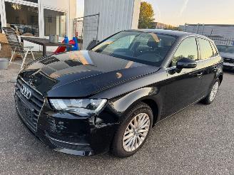 Schadeauto Audi A3 Sportback 1.4 AUTOMAAT TFSI Ambiente BJ 2013 246.434 KM 2013/7