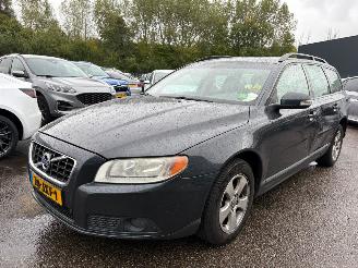 uszkodzony samochody osobowe Volvo V-70 2.4D Limited Edition AUTOMAAT 2009/9