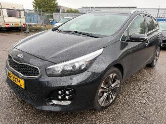 Unfallwagen Kia Cee d Sportswagon 1.6 CRDi Business GT-Line AUTOMAAT 2017/10