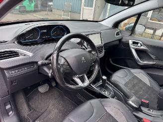 Peugeot 2008 1.2 PureTech Blue Lease Executive AUTOMAAT picture 13