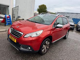 Voiture accidenté Peugeot 2008 1.2 PureTech Blue Lease Executive AUTOMAAT 2015/3