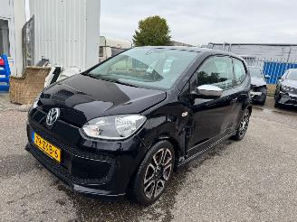 Auto incidentate Volkswagen Up! 1.0 move up! BlueMotion 2013/11