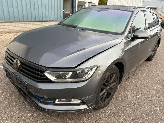 Vaurioauto  passenger cars Volkswagen Passat Variant 1.6 TDI Business Edition AUTOMAAT 2015/7