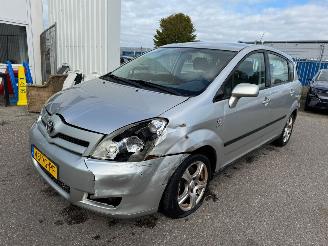 uszkodzony samochody osobowe Toyota Corolla-verso 1.6 VVT-i Terra 2004/6