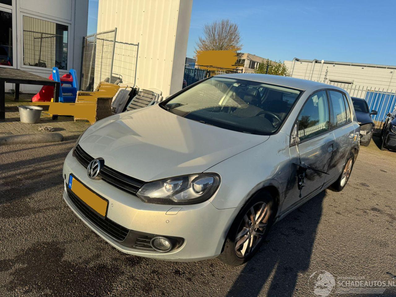Volkswagen Golf 1.6 TDI Comfortline BlueMotion AUTOMAAT