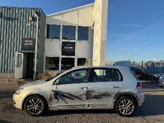 Volkswagen Golf 1.6 TDI Comfortline BlueMotion AUTOMAAT picture 2