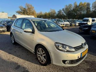 Volkswagen Golf 1.6 TDI Comfortline BlueMotion AUTOMAAT picture 6